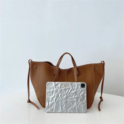 Large Maíra Tote Bag