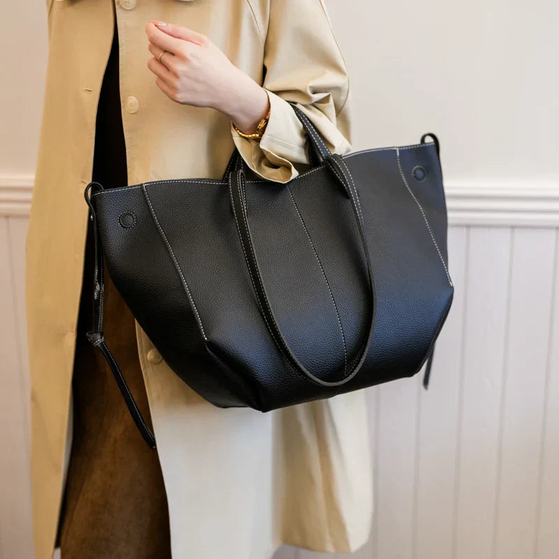 Large Maíra Tote Bag
