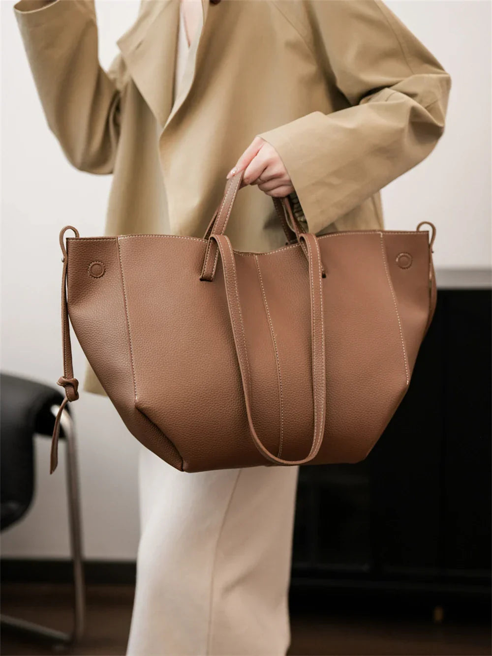 Large Maíra Tote Bag