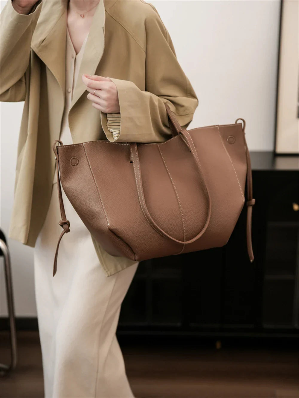 Large Maíra Tote Bag