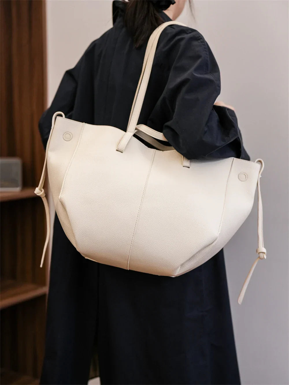 Large Maíra Tote Bag