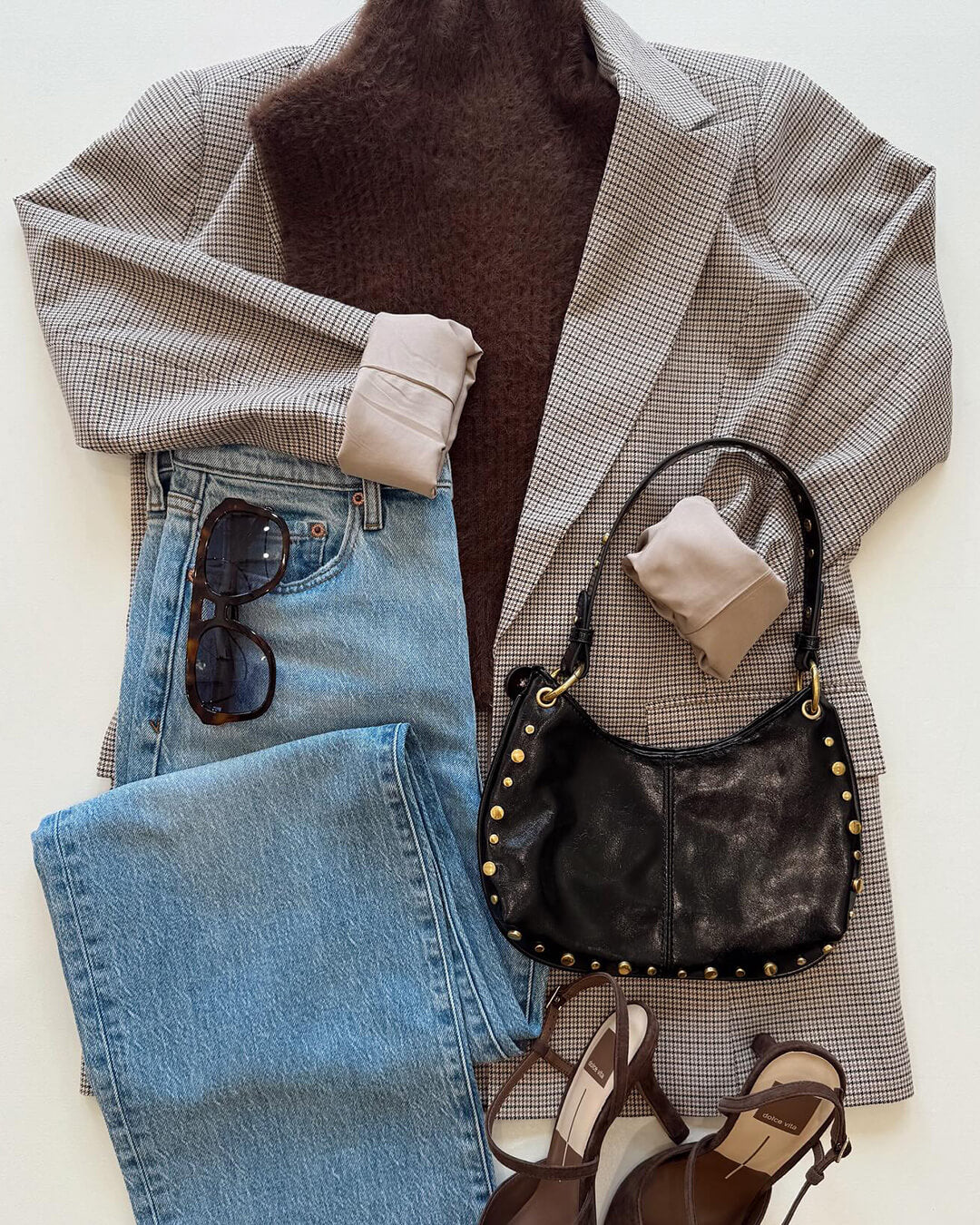 Claudia Tasche mit Golddetails