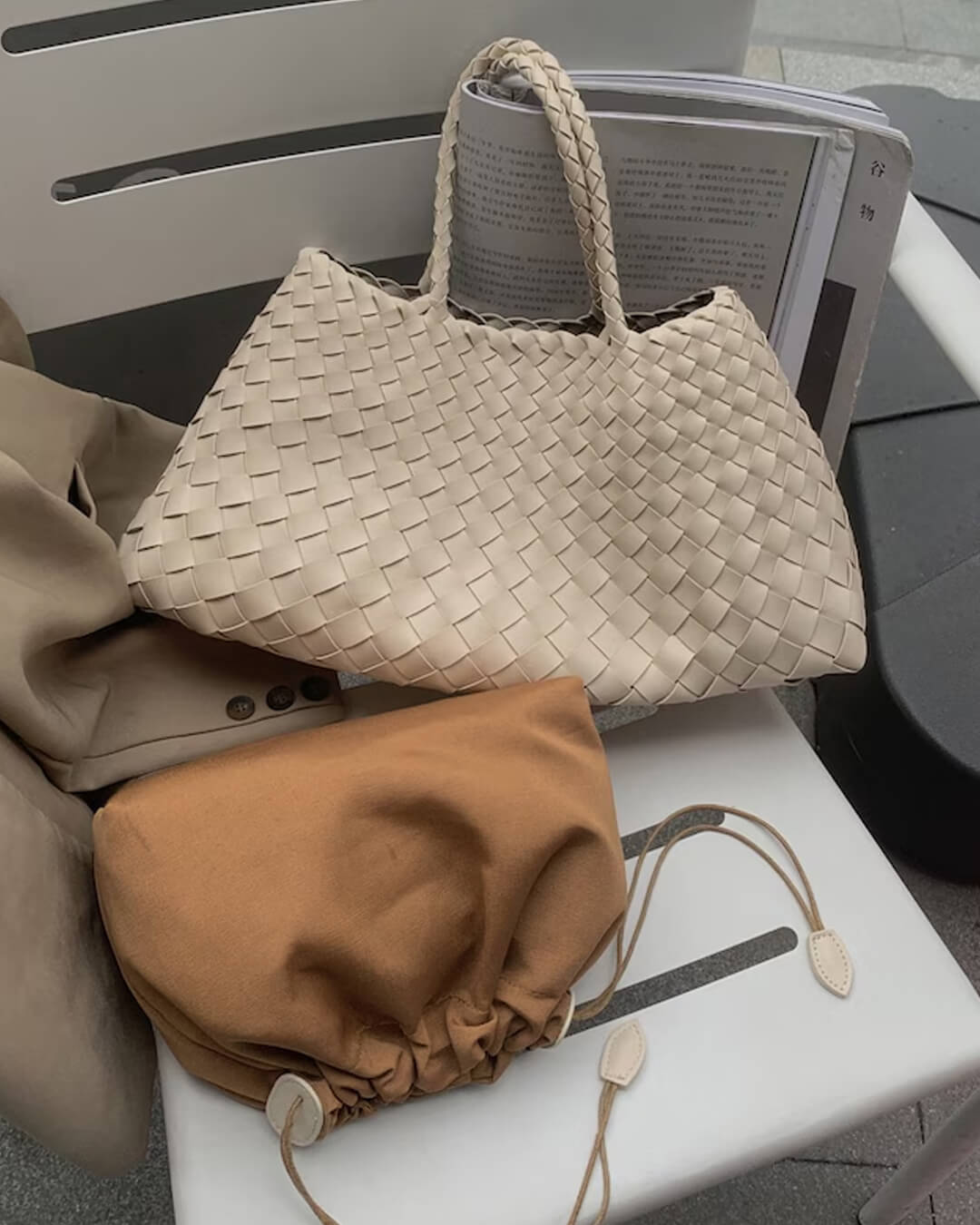Bolso Mediano Madeleine de Tela Trenzada