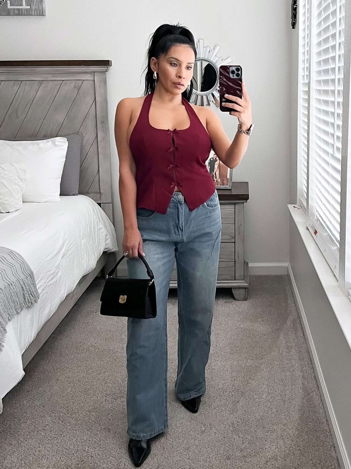 Lila Tasche mit Henkel